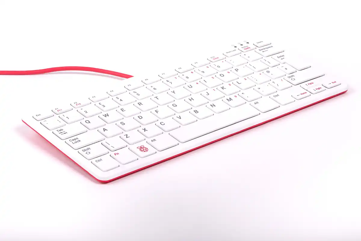 Официальная клавиатура Raspberry Pi