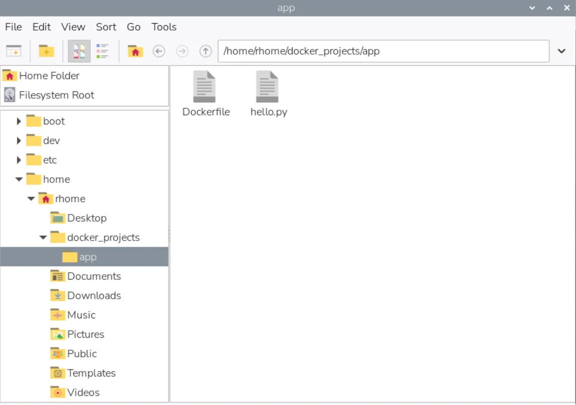 Структура проекта docker_projects с подпапкой app и файлами Dockerfile hello.py